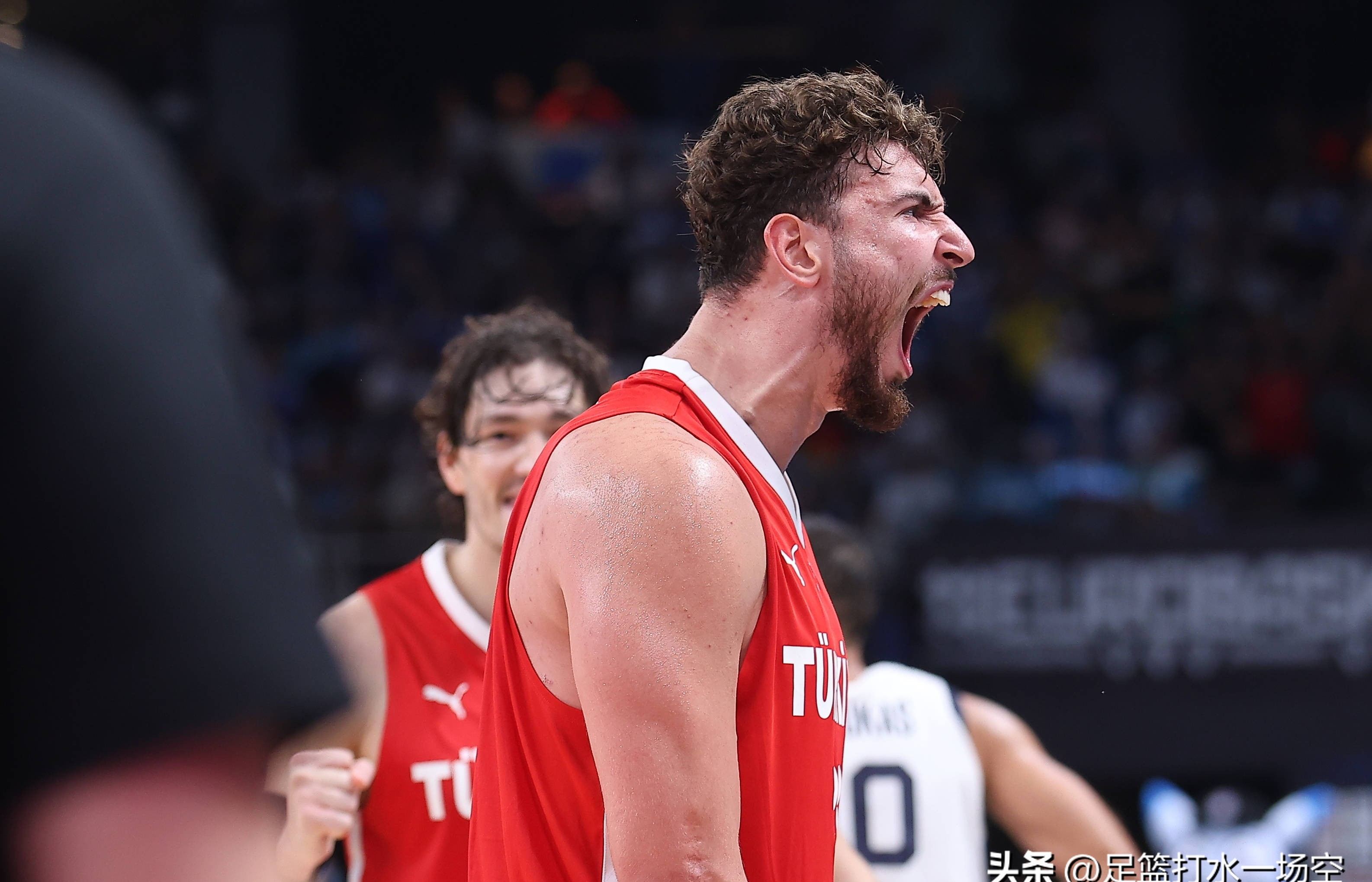 球盟会平台-包含这也行？德罗巴关键节点惊险取胜冲刺阶段布莱顿备战德国杯，赛后新疆广汇备战CBA常规赛的词条