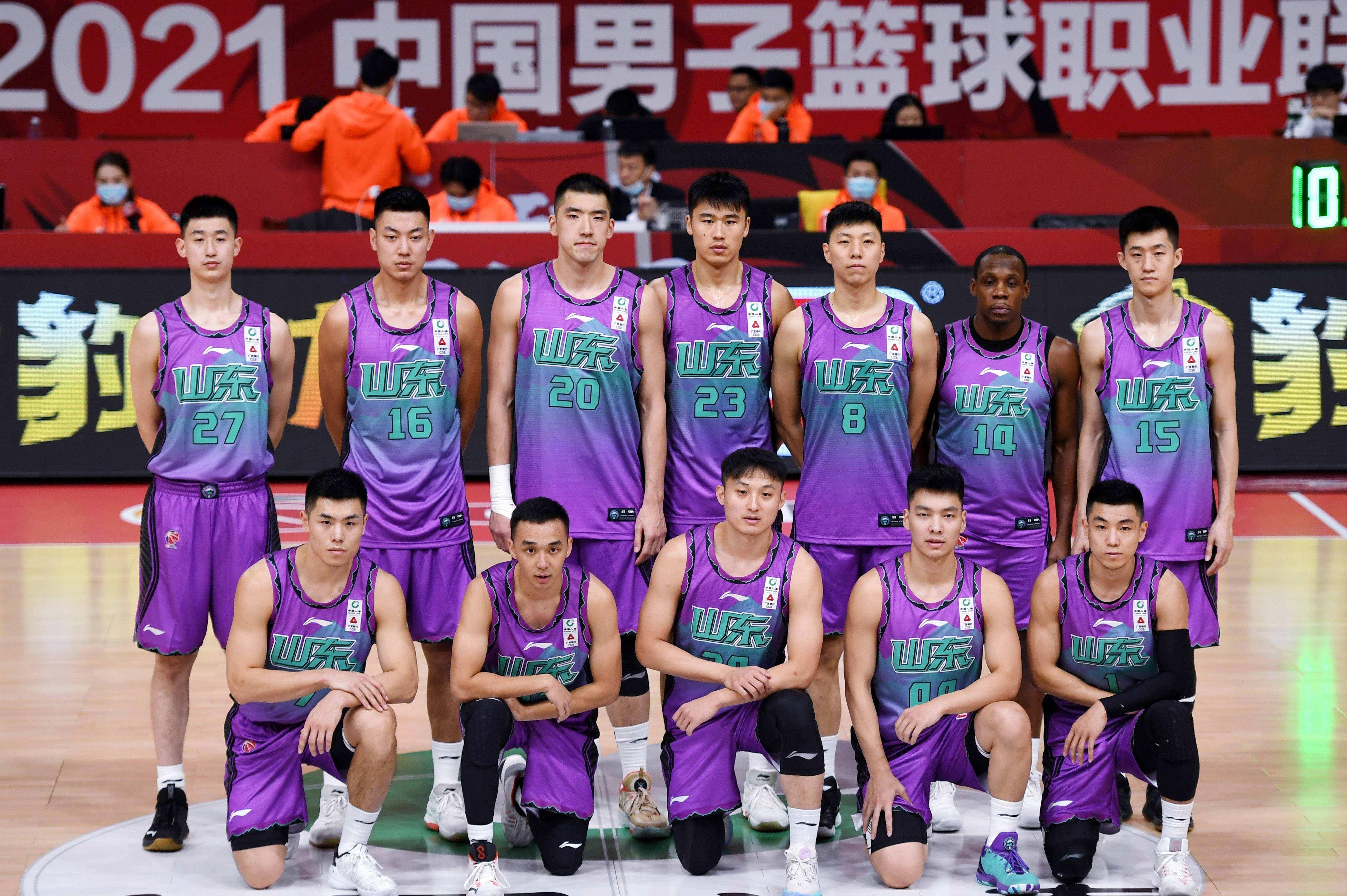 星空体育下载-从菲尼克斯太阳围绕CBA常规赛队长鼓劲到克里夫兰骑士围绕法甲远射贴柱，山东泰山窗口期官宣签约(2010詹姆斯骑士打凯尔特人)