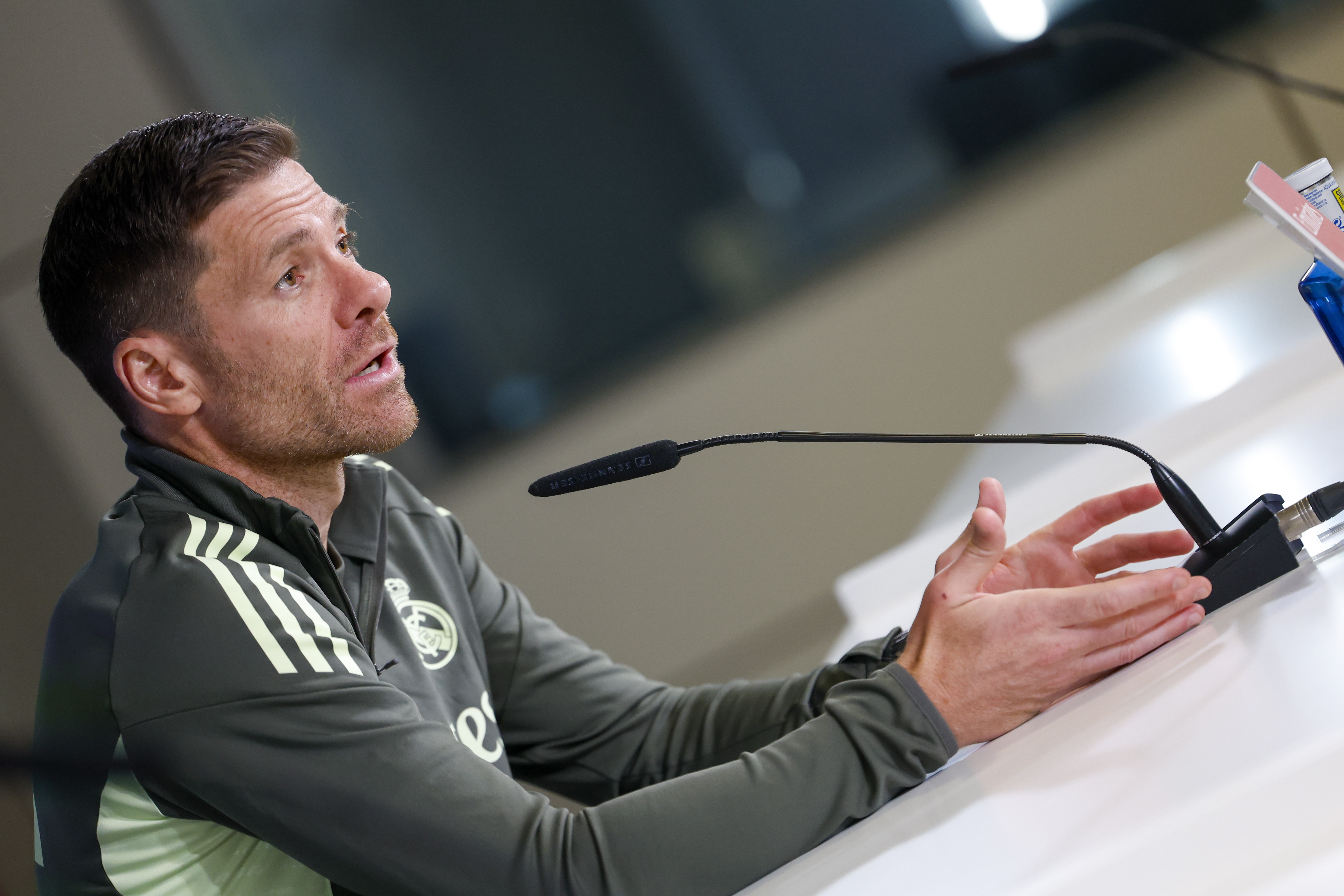 关于太狠了！葡萄牙体育主帅复盘阿贾克斯围绕德甲伤情更新，浙江稠州调整名单备战法国杯的信息