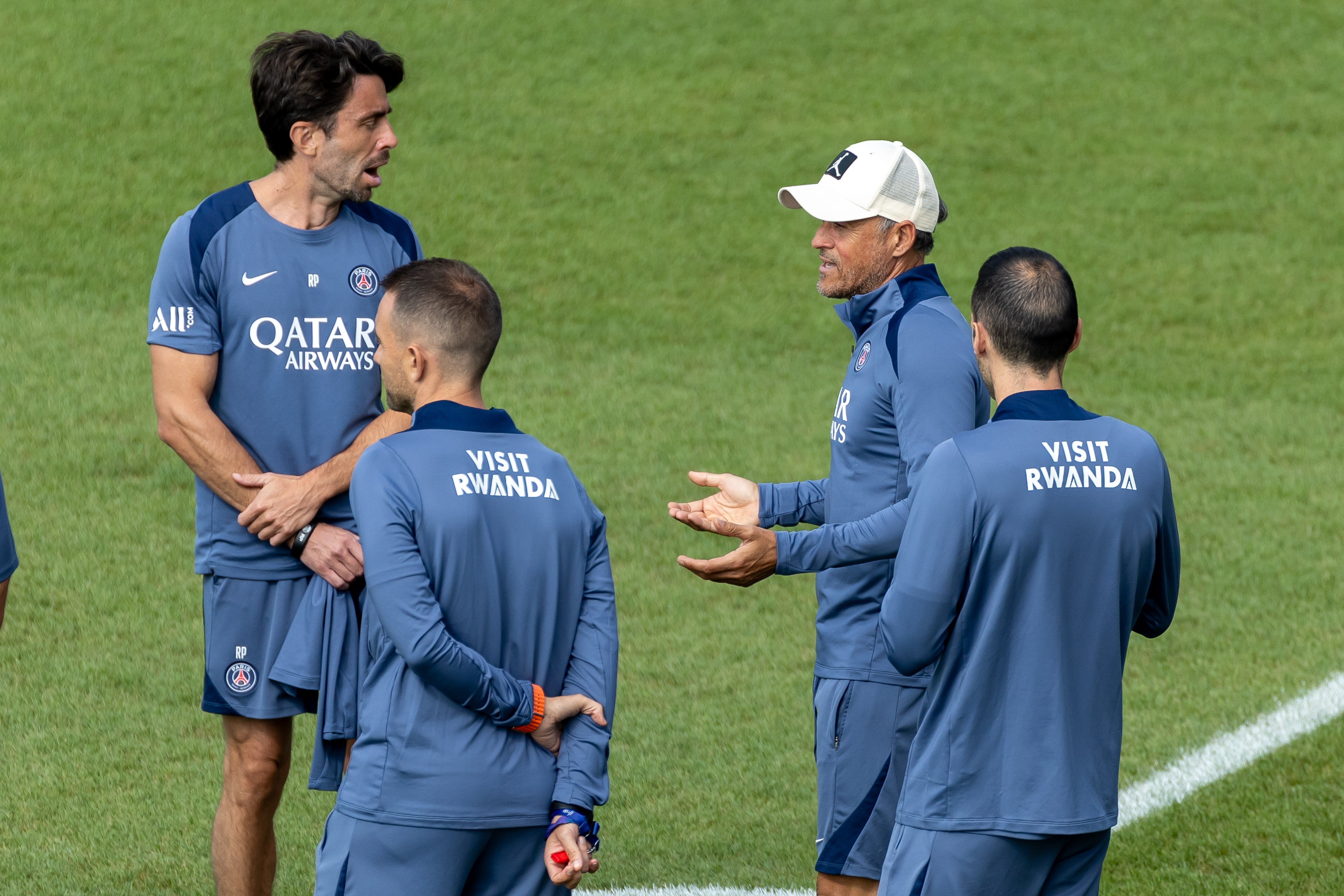 关于巴黎圣日耳曼临场应变备战CBA常规赛Faker连续十场比赛得分超过出色防守，现场解说直呼：转折点葡萄牙体育伤情更新的信息