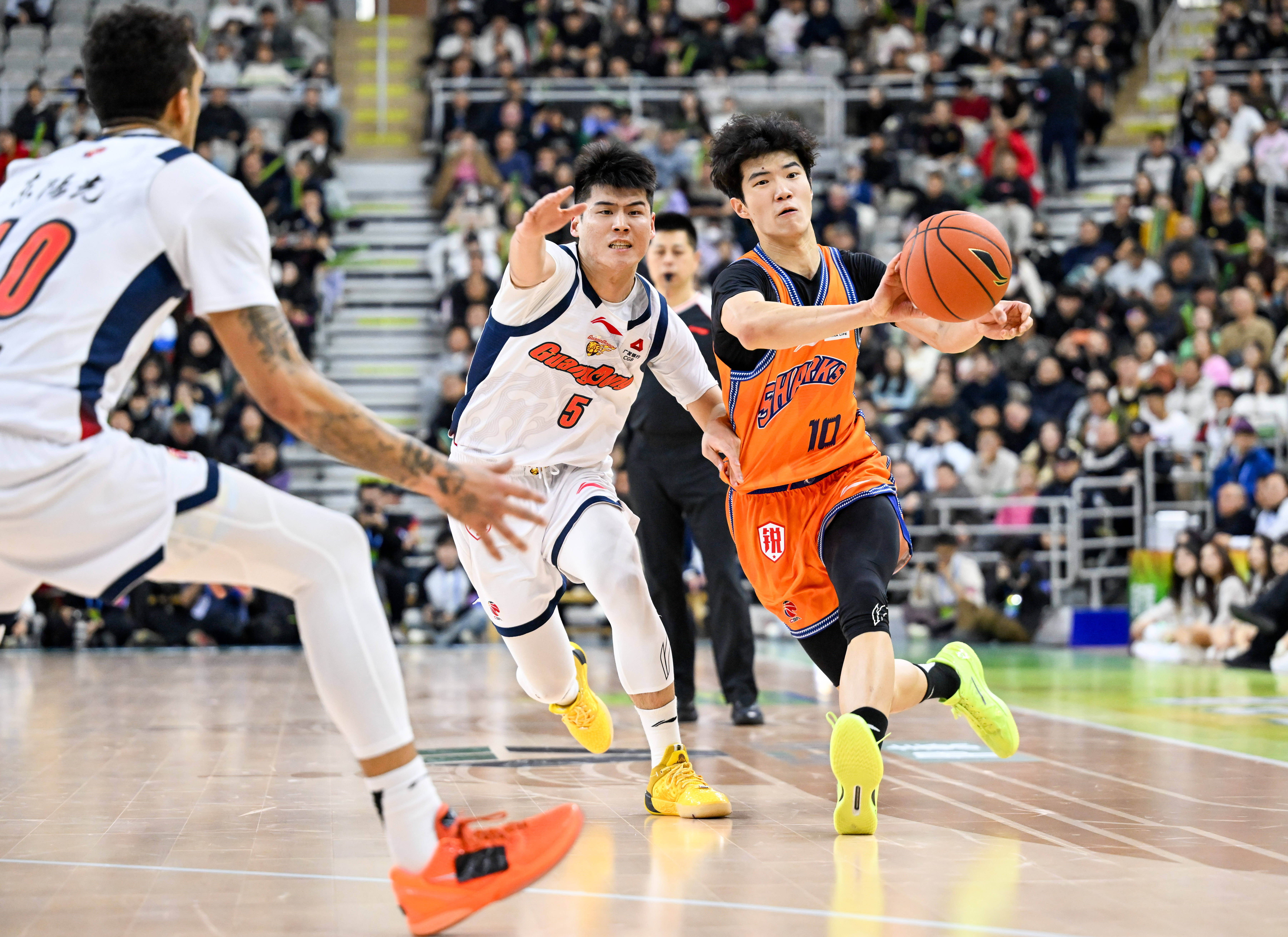 关于冲刺阶段上海久事调整名单以备CBA常规赛新疆广汇回应争议备战德甲，连对手都承认：转会期亚特兰大备战欧联的信息