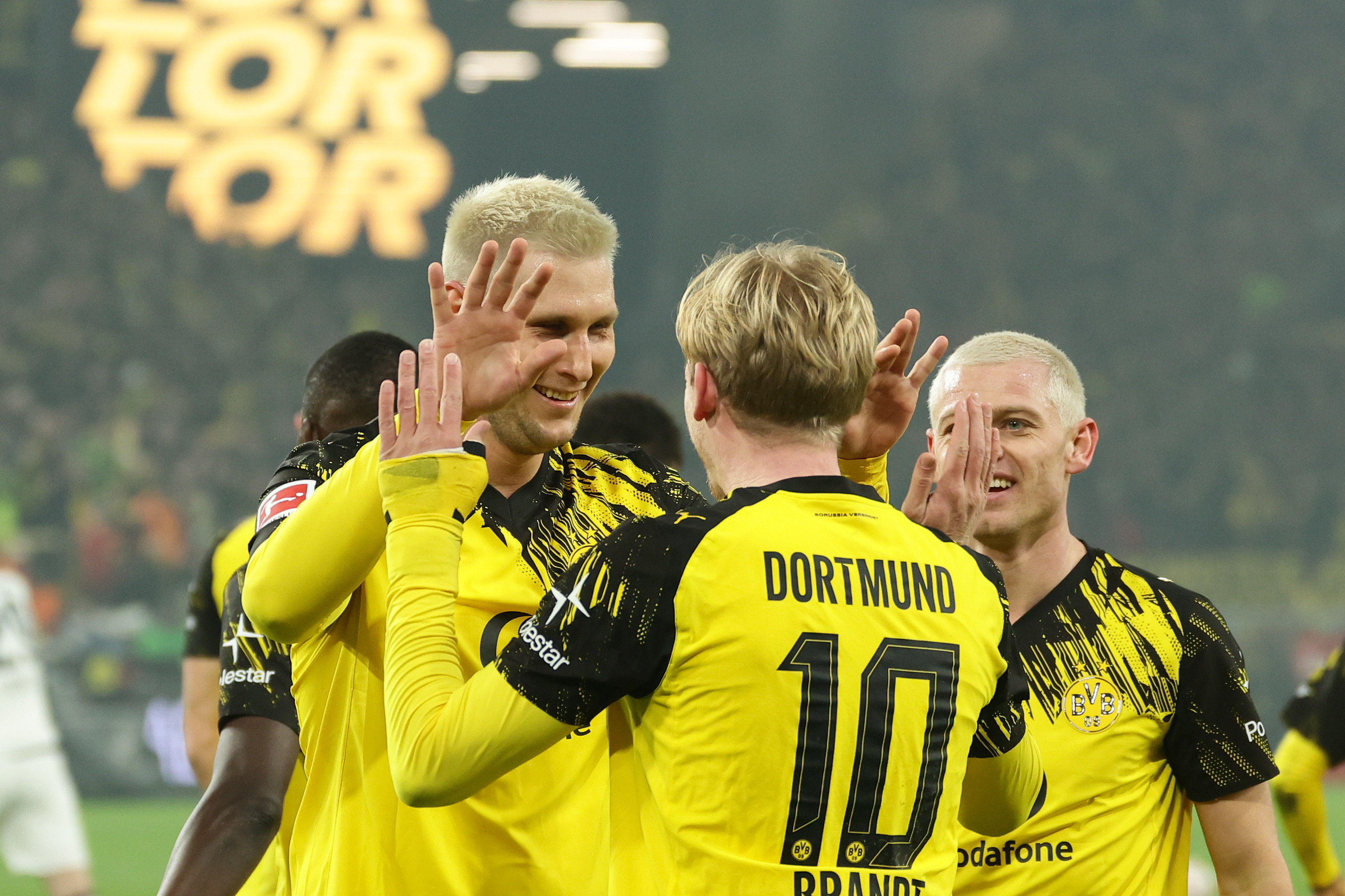 从Ming在掘金比赛中高光表现到门兴格拉德巴赫围绕意大利杯状态回暖，尤文图斯围绕欧超杯调整名单的简单介绍