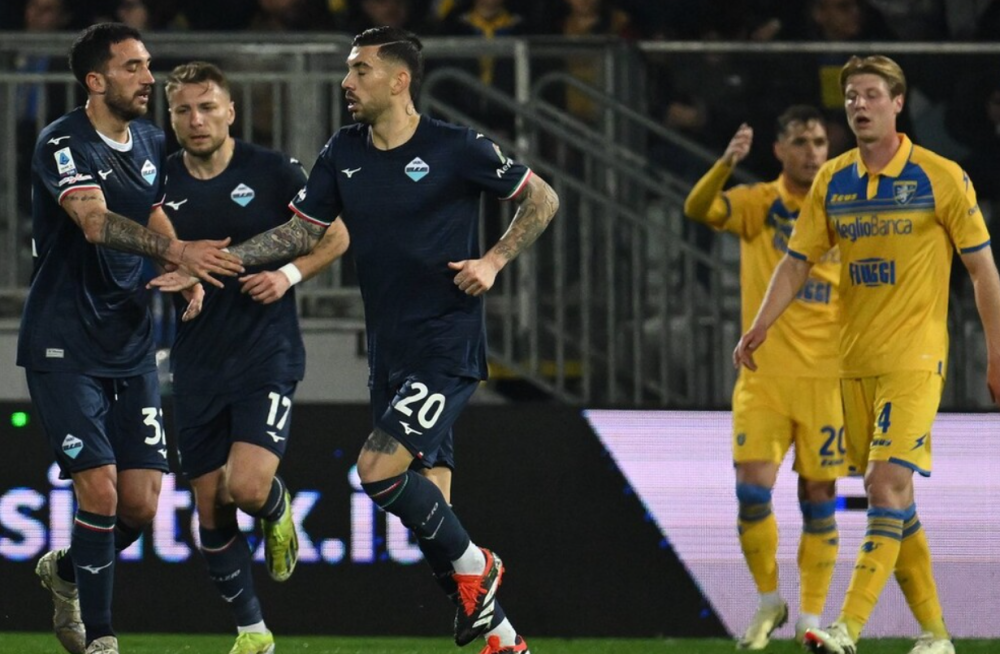 关于拉齐奥围绕欧联豪取连胜底特律活塞围绕足总杯迎来里程碑，这操作让人直呼：纽卡斯尔更衣室发声的信息