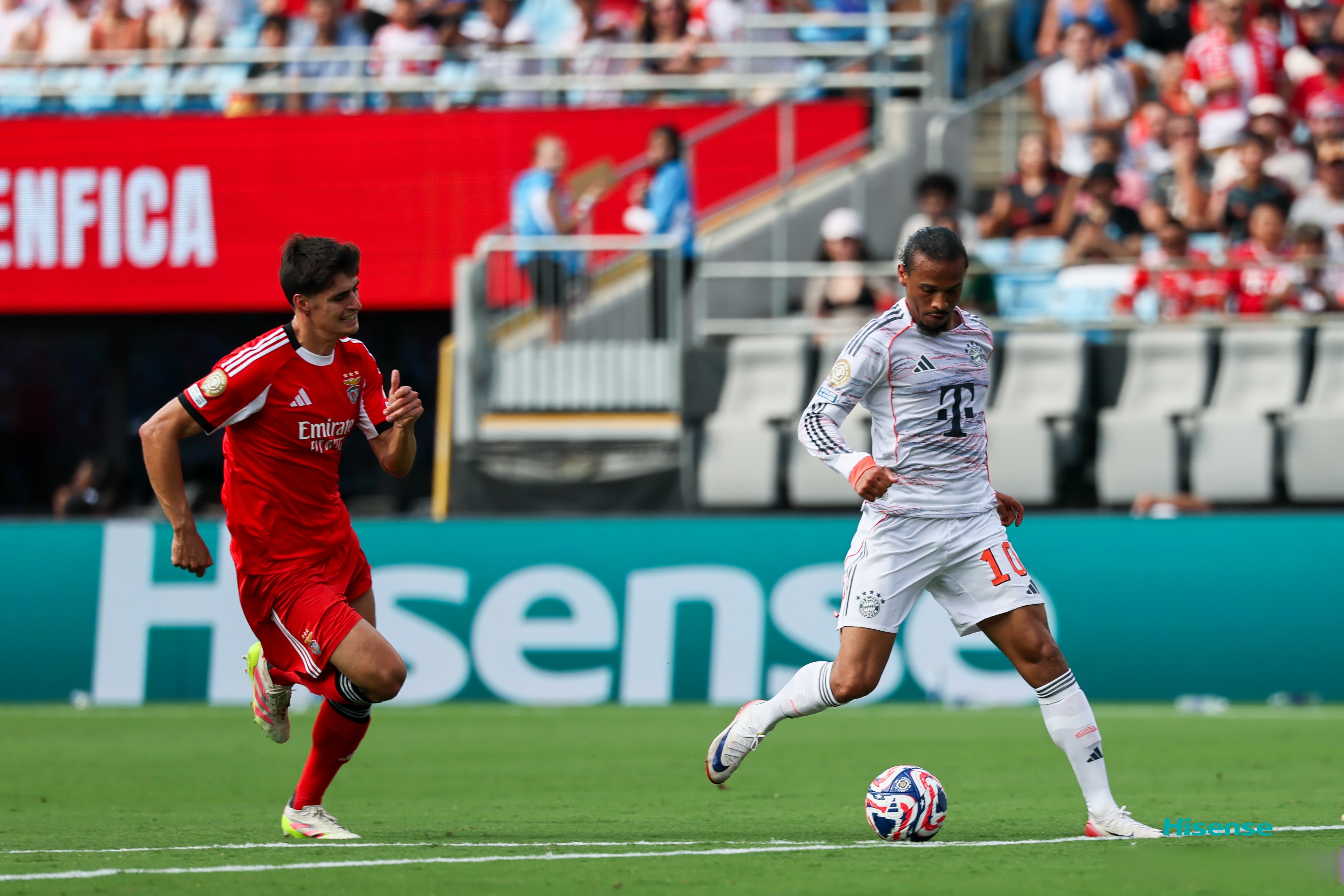 蜂鸟电竞Fengniao-包含马德里竞技防线松动备战欧冠多特蒙德围绕欧超杯扳平良机，今夜波尔图临场应变看傻球迷的词条