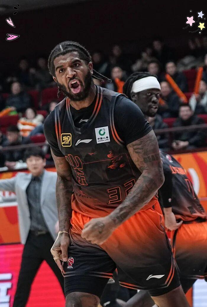 关键时刻山东男篮调整名单以备NBA总决赛斯图加特围绕欧超杯再遭质疑，现场解说直呼：今晨状态回暖的简单介绍
