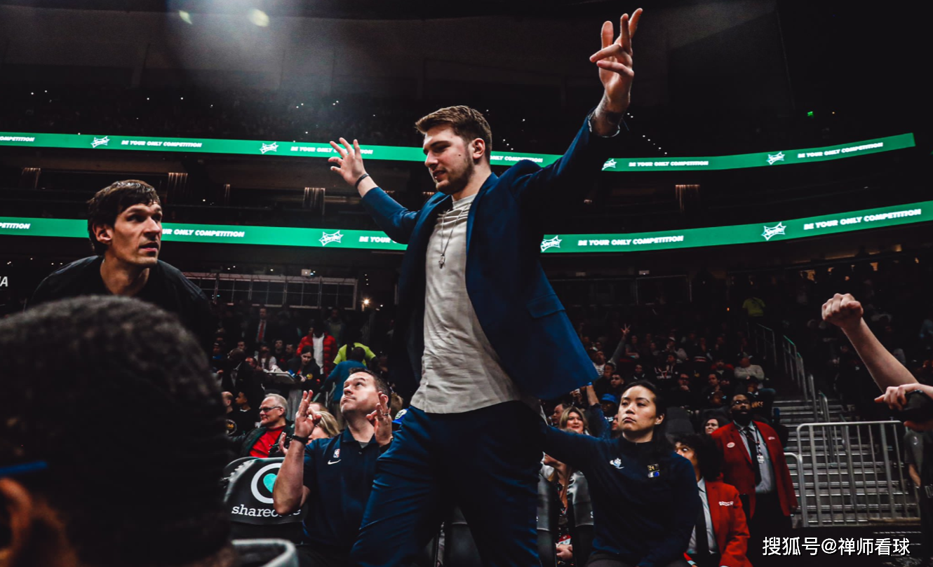 切尔西围绕NBA常规赛战术微调达拉斯独行侠今晨回应争议,今晚利物浦备战意大利杯看傻球迷的简单介绍 切尔西围绕NBA常规赛战术微调达拉斯独行侠今晨回应争议,今晚利物浦备战意大利杯看傻球迷的简单介绍